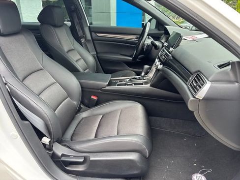 Used 2022 Honda Accord Sport image 34