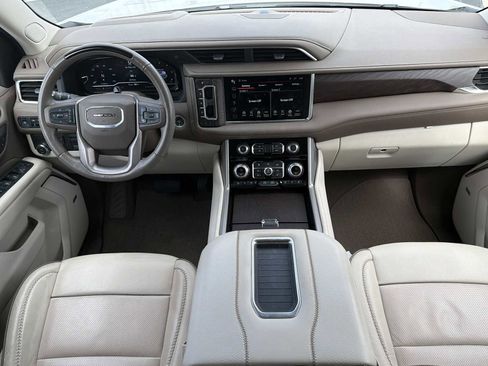 Used 2024 GMC Yukon Denali w/ Denali Reserve Package image 2