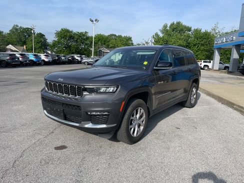Used 2022 Jeep Grand Cherokee L Limited AWD/4WD image 4
