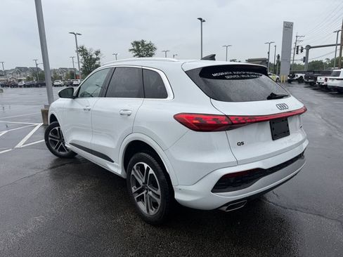 Used 2025 Audi Q5 Premium w/ Convenience Package AWD/4WD image 3