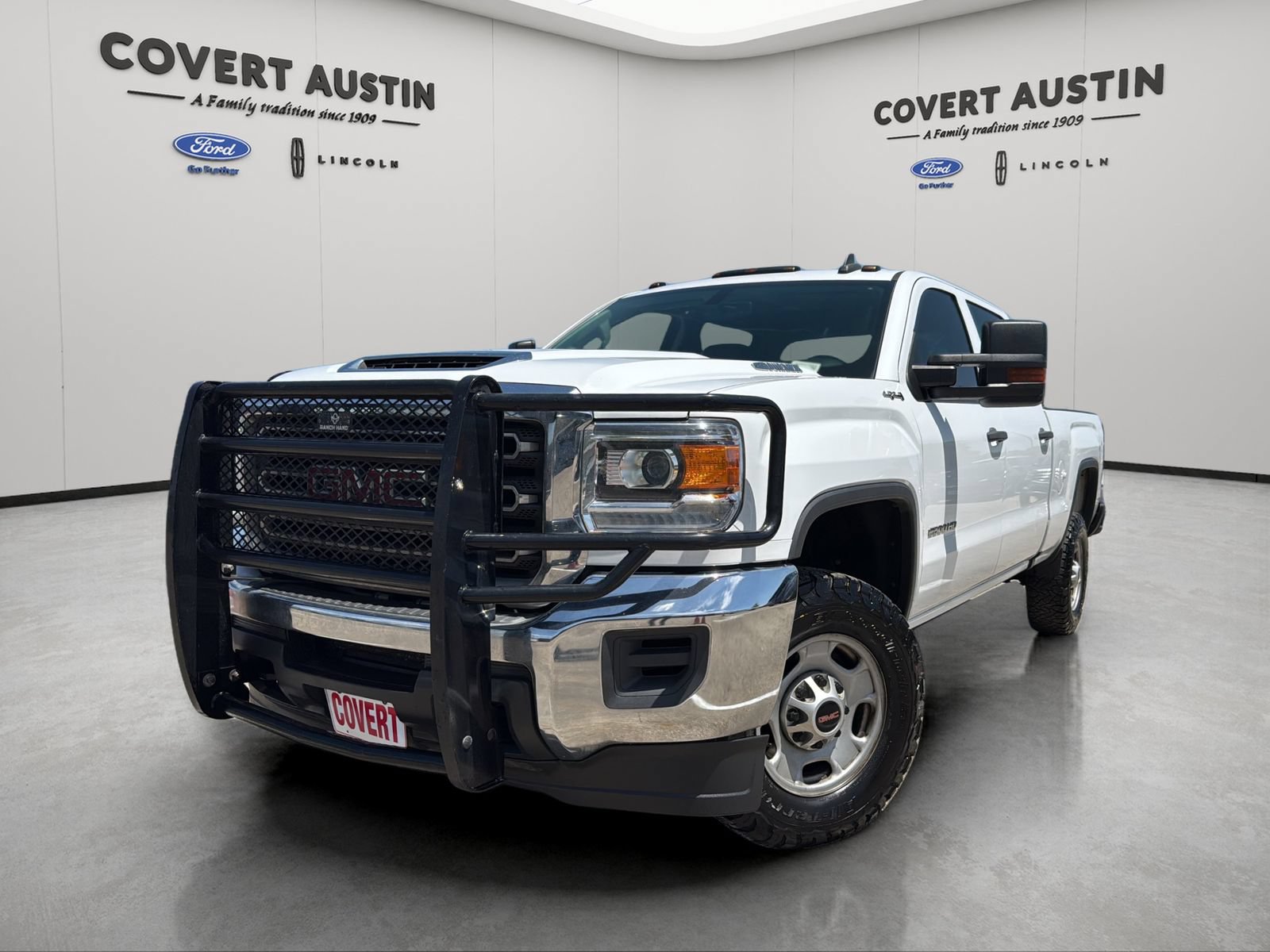 Used 2019 GMC Sierra 2500 4x4 Crew Cab w/ Sierra Convenience Package image 1