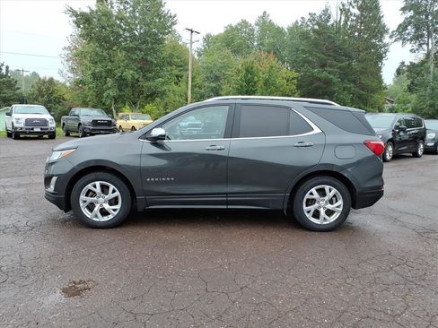 Used 2018 Chevrolet Equinox Premier image 2