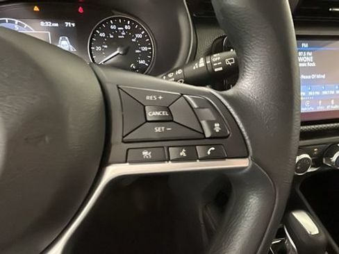 Used 2023 Nissan Kicks SV FWD image 16