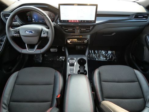 Certified 2023 Ford Escape ST-Line w/ Tech Pack #1 AWD/4WD image 16