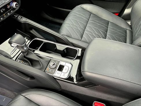 Used 2025 Kia Telluride EX X-Line AWD/4WD image 18