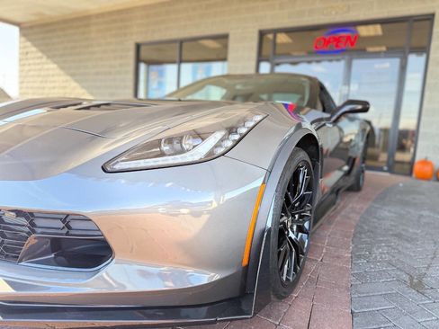 Used 2015 Chevrolet Corvette Z06 w/ 3LZ Preferred Equipment Group image 34