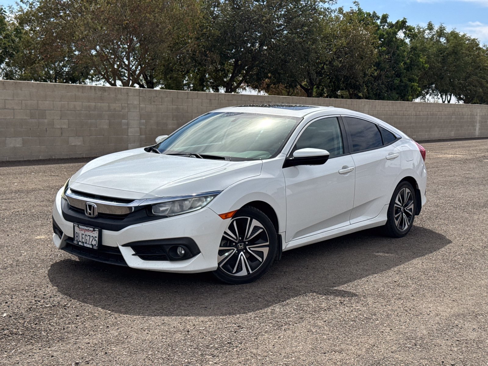 Used 2016 Honda Civic EX-L image 8