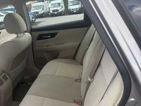 Used 2013 Nissan Altima 2.5 SV FWD image 9