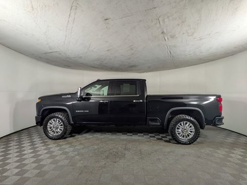Used 2021 Chevrolet Silverado 3500 High Country w/ Z71 Off-Road Package image 3
