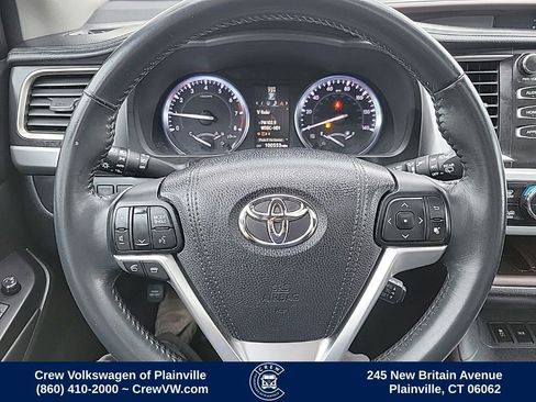 Used 2016 Toyota Highlander XLE AWD/4WD image 5