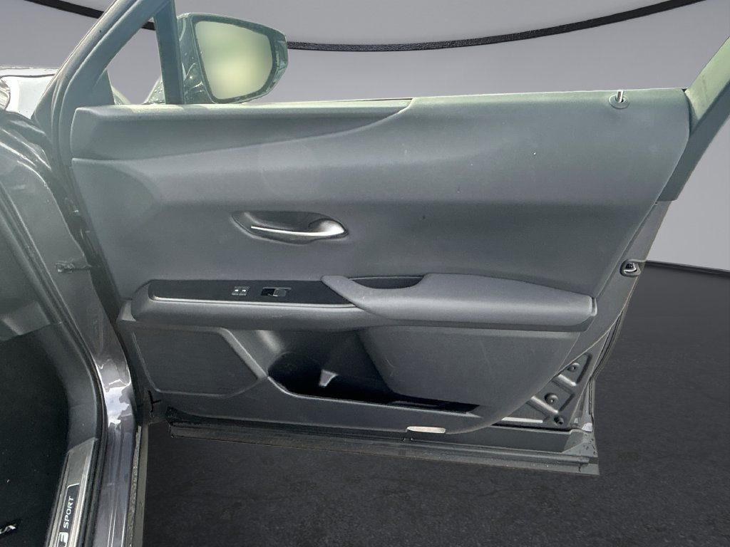 Used 2024 Lexus UX 250h F Sport FWD image 13