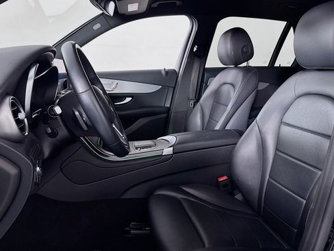 Used 2021 Mercedes-Benz GLC 300 image 16