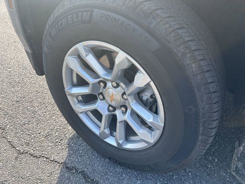 Used 2026 Chevrolet Tahoe LS image 9