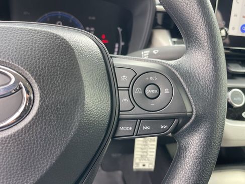 Used 2026 Toyota Corolla LE image 17