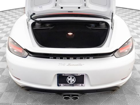 Used 2019 Porsche 718 Boxster image 30