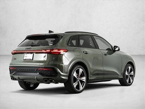 New 2026 Audi SQ5 Prestige AWD/4WD image 4