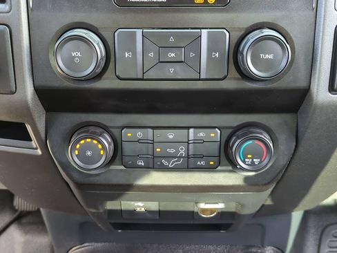 Used 2022 Ford F250 XL w/ Power Equipment Group RWD image 17