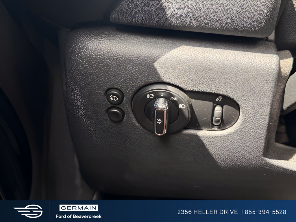 Used 2023 MINI Cooper 2-Door Hardtop FWD image 22