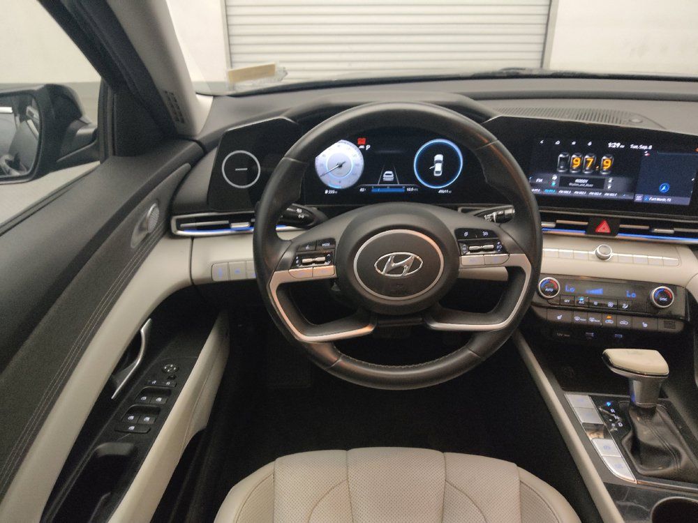 Used 2021 Hyundai Elantra Limited FWD image 22