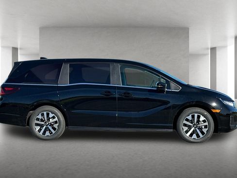 New 2026 Honda Odyssey EX-L image 3