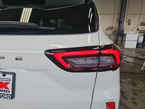 Used 2023 Ford Escape ST-Line w/ Tech Pack #1 FWD image 33