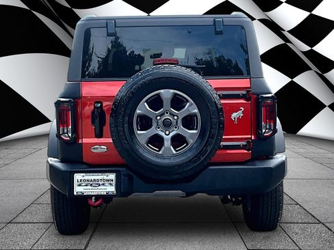 Used 2023 Ford Bronco 2-Door AWD/4WD image 4