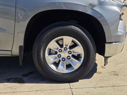 Used 2023 Chevrolet Silverado 1500 LT image 32