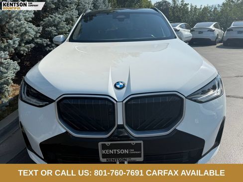 Used 2025 BMW X3 xDrive30i AWD/4WD image 2