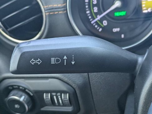 Used 2022 Jeep Wrangler Unlimited Sahara AWD/4WD image 26