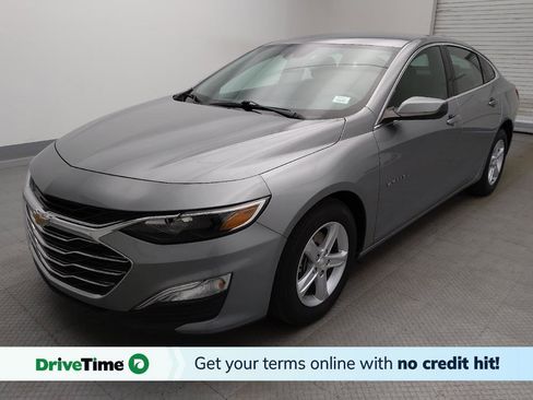 Used 2025 Chevrolet Malibu LS FWD image 1