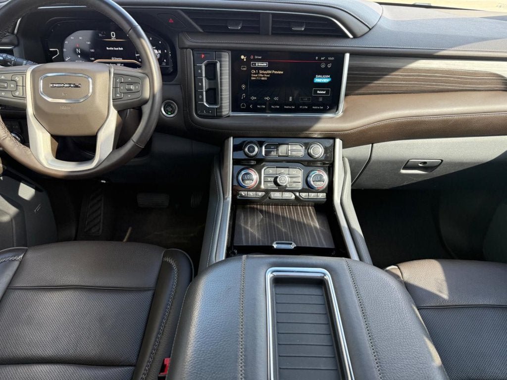 Used 2023 GMC Yukon XL Denali w/ LPO, Floor Liner Package AWD/4WD image 11