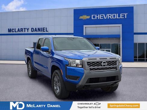 Used 2025 Nissan Frontier SV w/ Tow Package AWD/4WD image 1