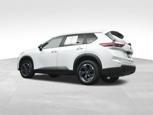 Used 2024 Nissan Rogue SV FWD image 26