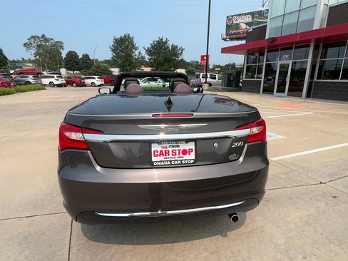 Used 2014 Chrysler 200 Touring FWD image 6