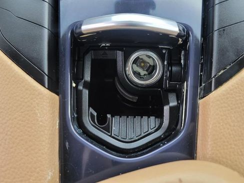 Used 2016 Porsche Panamera 4 image 24