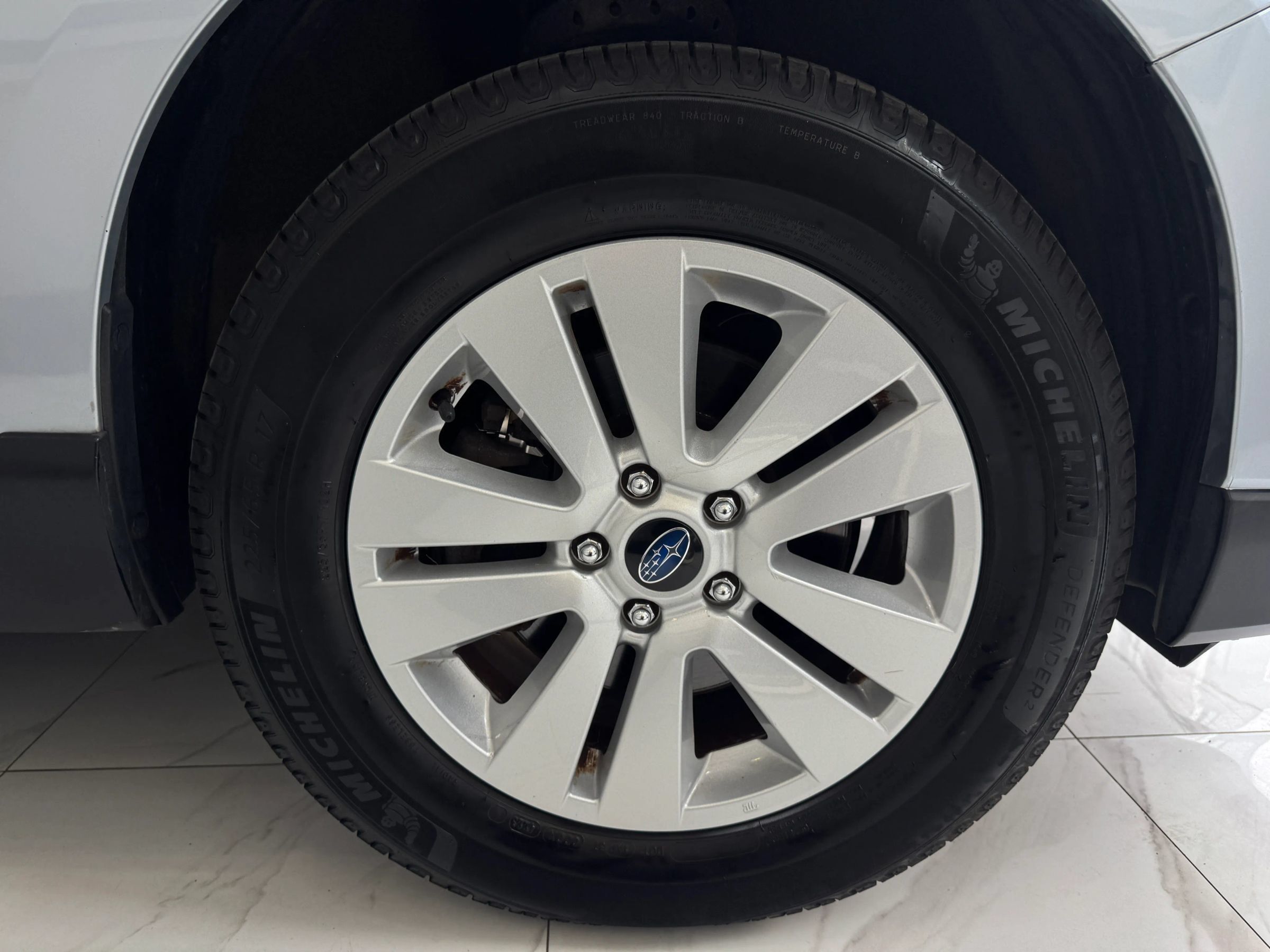 Used 2019 Subaru Outback 2.5i Premium AWD/4WD image 11