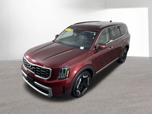 Certified 2023 Kia Telluride S w/ S Sunroof Package image 47