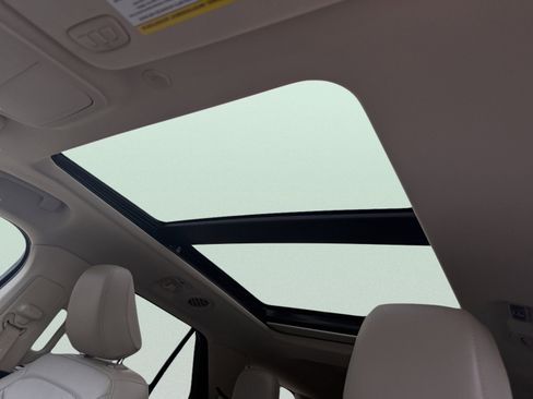 Used 2021 Ford Explorer Limited w/ Equipment Group 301A image 22