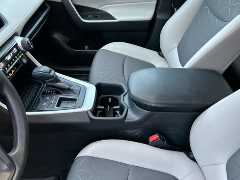 Used 2023 Toyota RAV4 XLE w/ Convenience Package FWD image 29