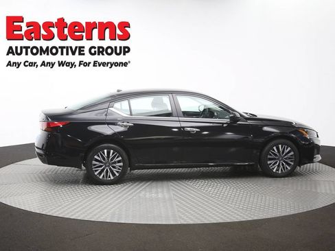 Used 2023 Nissan Altima 2.5 SV AWD/4WD image 44
