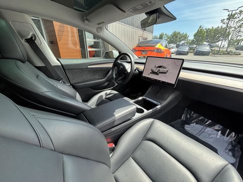 Used 2023 Tesla Model 3 Standard Range RWD image 10