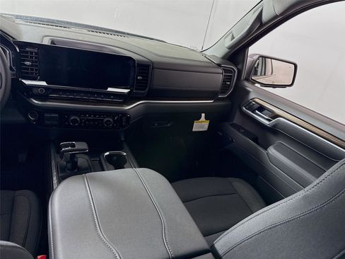 New 2026 Chevrolet Silverado 1500 RST AWD/4WD image 17