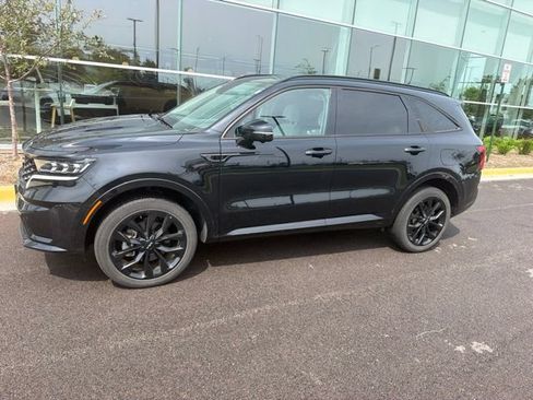 Used 2023 Kia Sorento SX AWD/4WD image 2