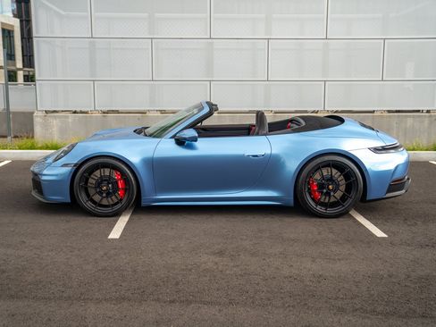 Certified 2025 Porsche 911 Carrera 4 GTS AWD/4WD image 2