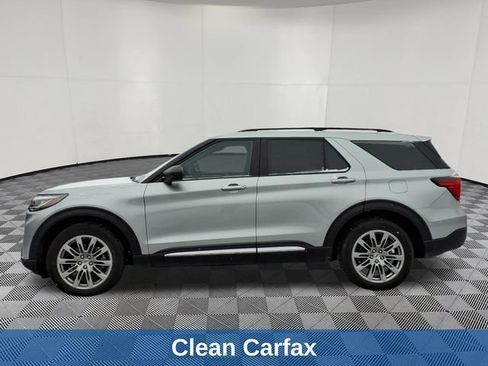 Used 2025 Ford Explorer Active w/ Active Comfort Package AWD/4WD image 2