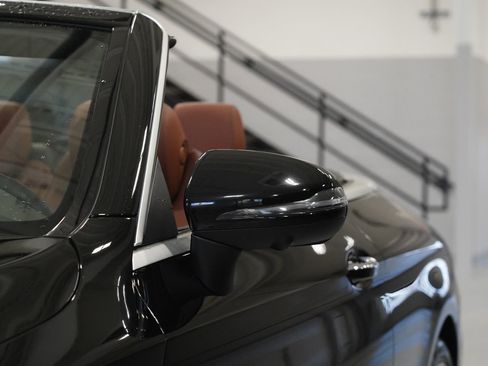 Used 2020 Mercedes-Benz C 300 4MATIC Cabriolet image 11