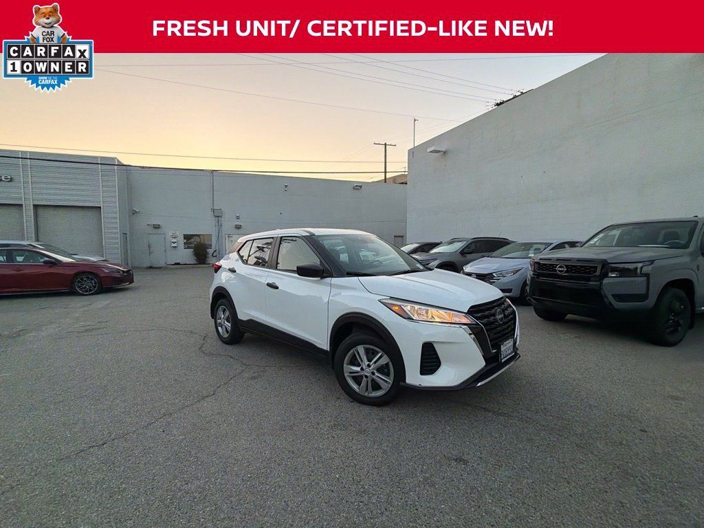 Certified 2025 Nissan Kicks Play S FWD image 1