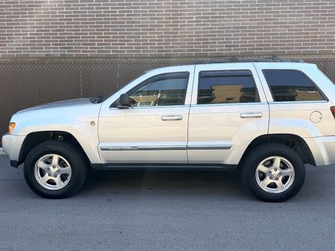 Used 2005 Jeep Grand Cherokee Limited AWD/4WD image 4