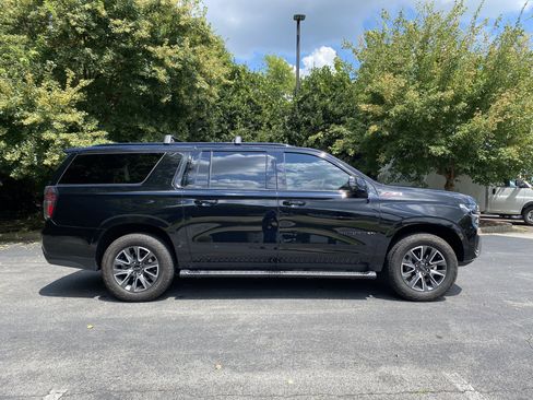 Used 2024 Chevrolet Suburban Z71 w/ Z71 Off-Road Package AWD/4WD image 10