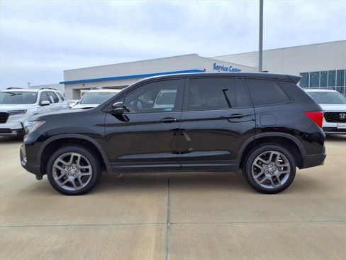 Used 2023 Honda Passport EX-L image 3